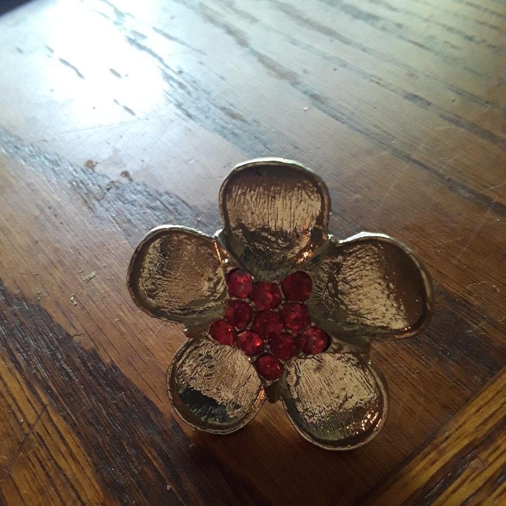 Fashion flower ring